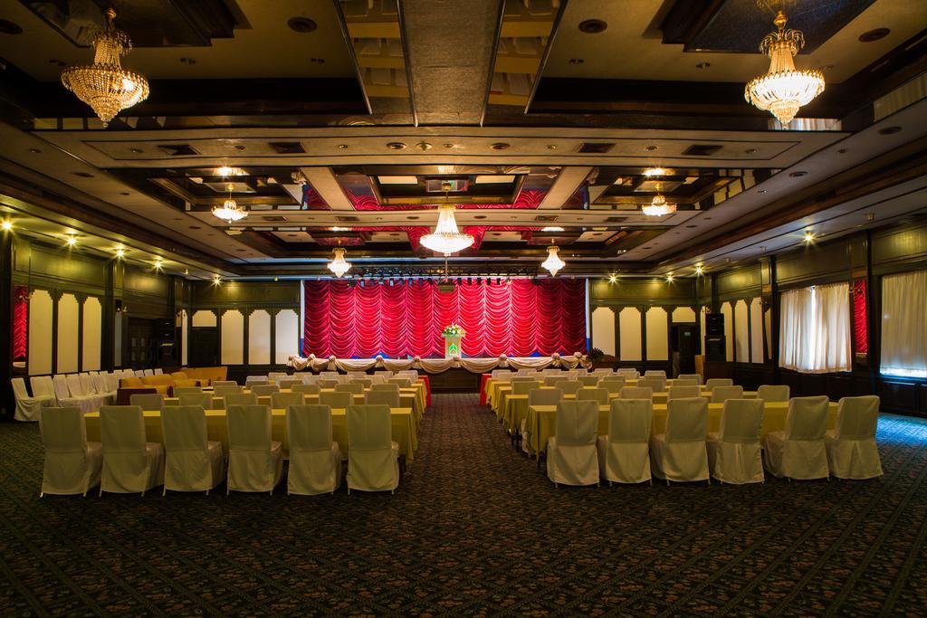 Amarin Nakorn Hotel Phitsanulok Exterior foto
