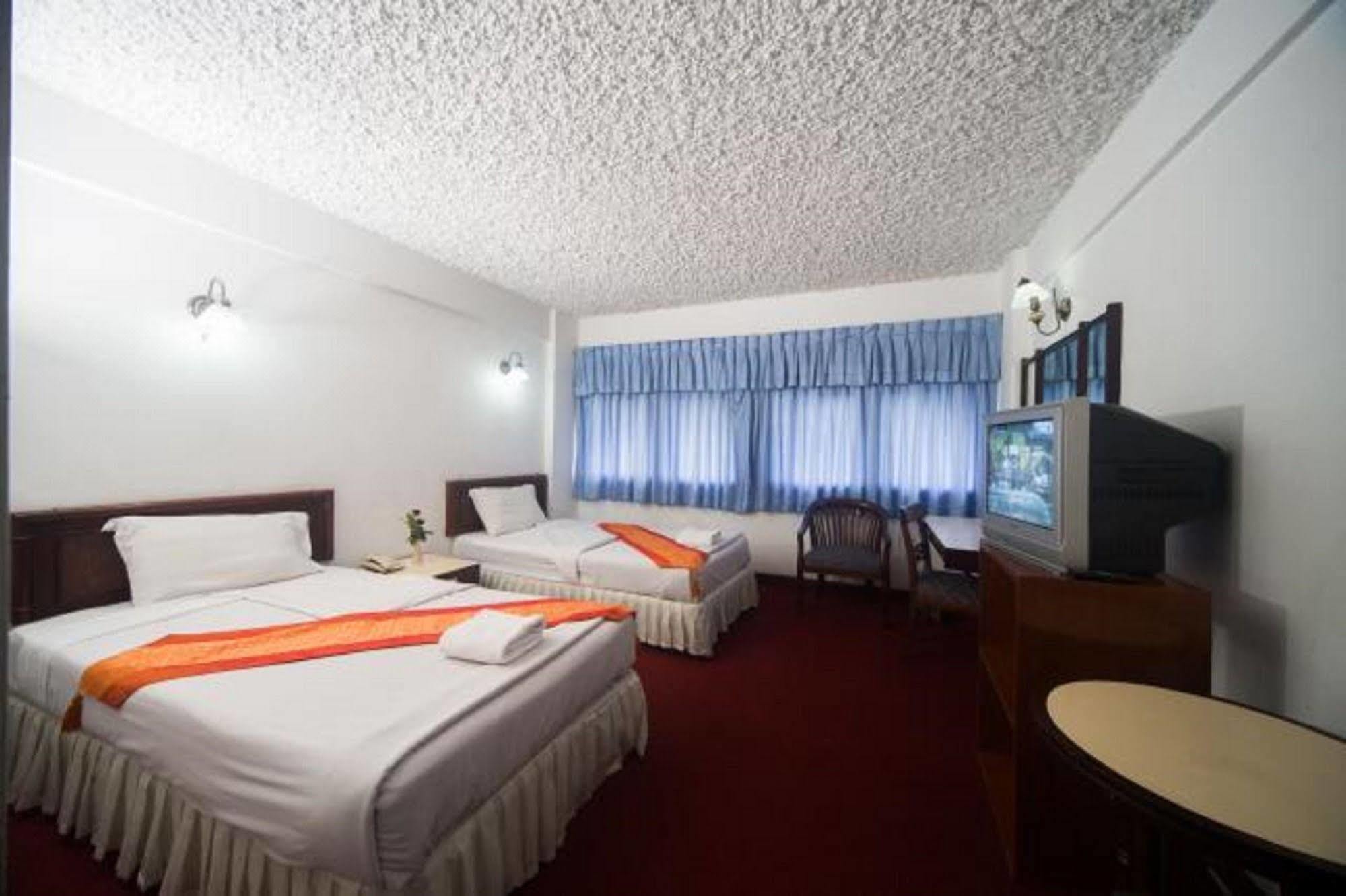 Amarin Nakorn Hotel Phitsanulok Exterior foto